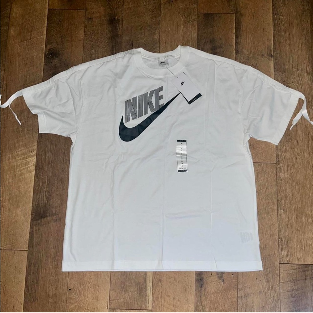 Nike White Short Sleeve Tee with Black Swoosh Logo